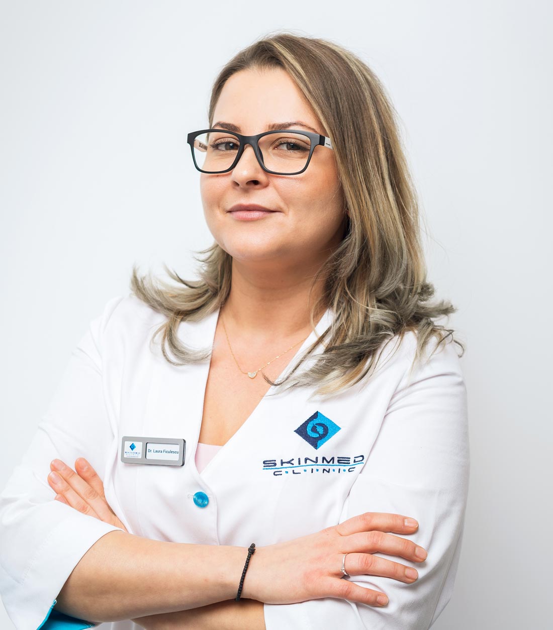 doctor Laura Ficulescu Medic Medicina Generala - skinmed
